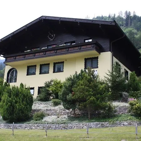 Geraeumig Ausgelegte In Der Oberen Etage Mit Bergblick Vom Privaten Balkon Lejlighed *
